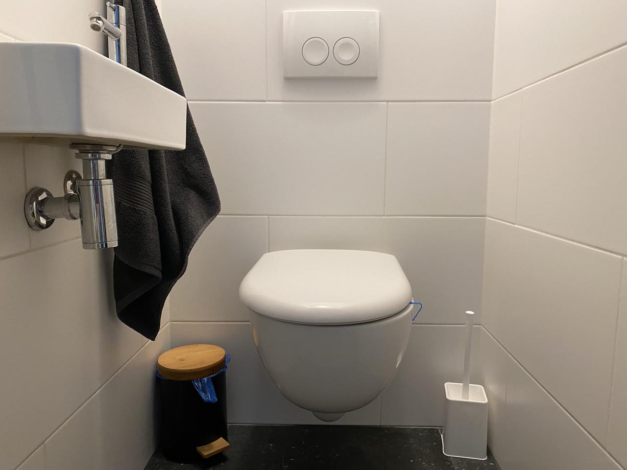 4-room apartment with balcony in Carnisse - Image 8
