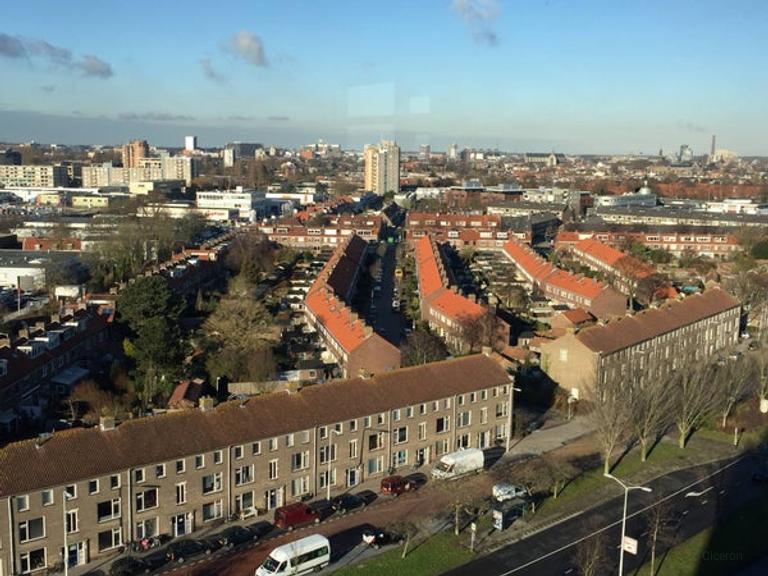 Furnished apartment with expansive views - Image 19