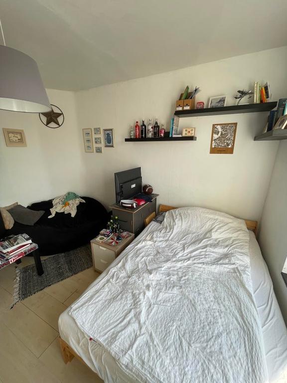 Student Room of 15 m2 with Garden in Scharn - Image 4