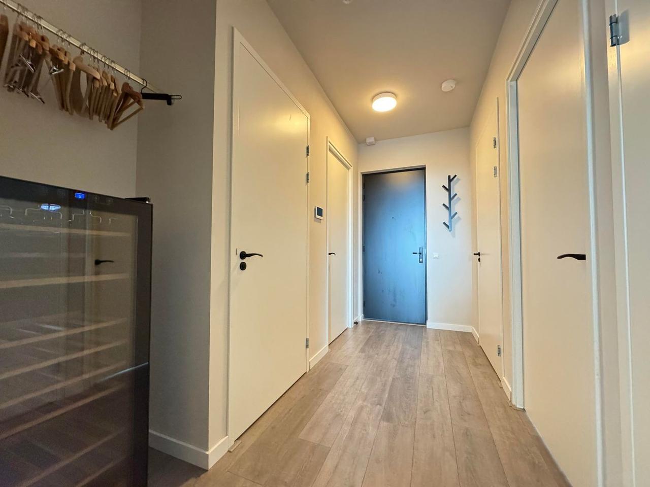 Gemeubileerd hoekappartement op 16 hoog - Afbeelding 9