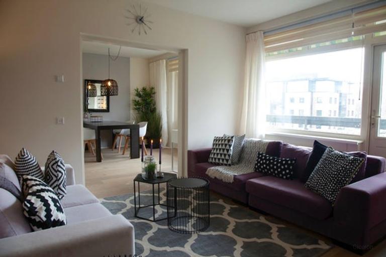 95 m2 appartement met balkon in Buitenveldert - Afbeelding 1