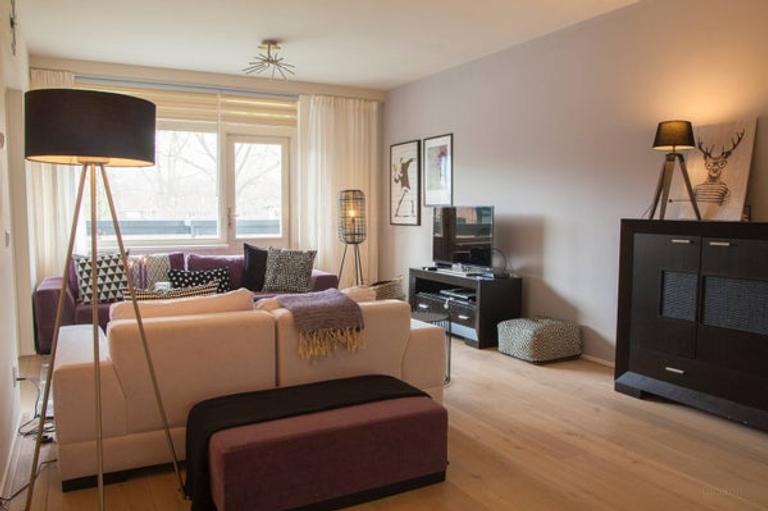 95 m2 appartement met balkon in Buitenveldert - Afbeelding 2