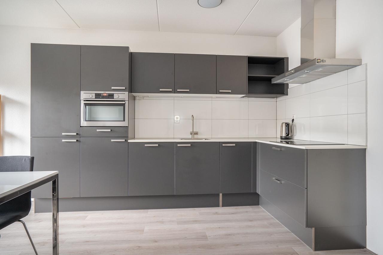 Gemeubileerd 3-kamerappartement met balkon - Afbeelding 9