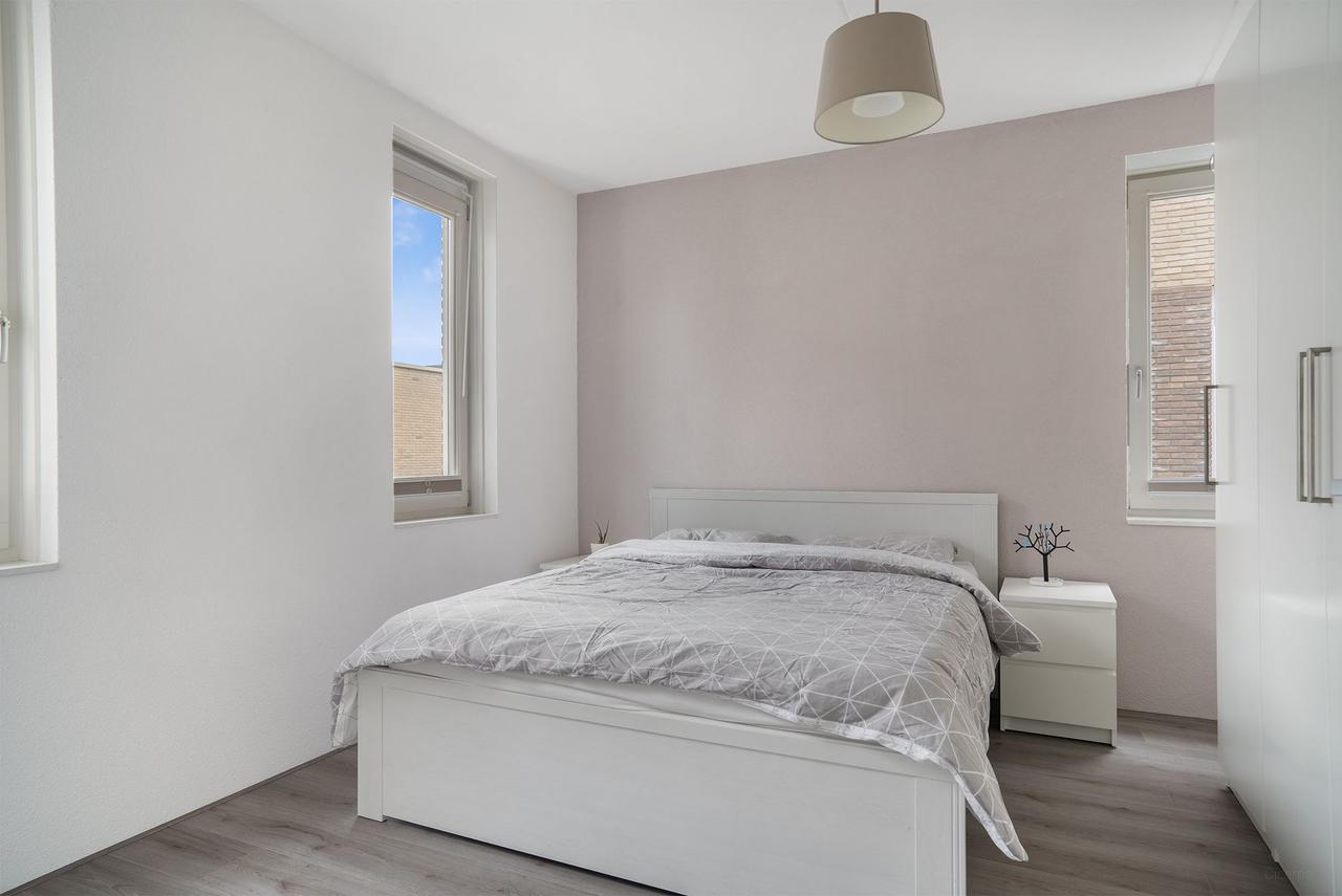 Gemeubileerd 3-kamerappartement met balkon - Afbeelding 12