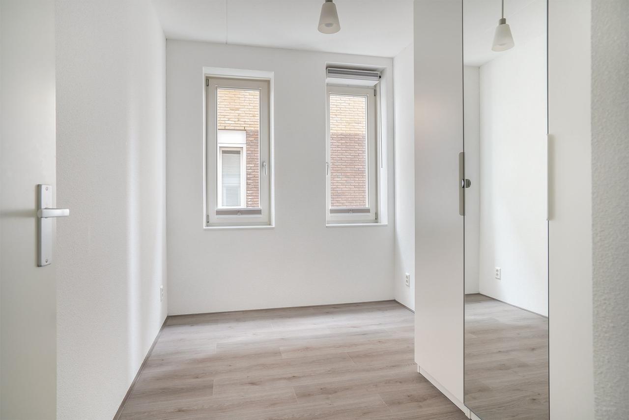 Gemeubileerd 3-kamerappartement met balkon - Afbeelding 13