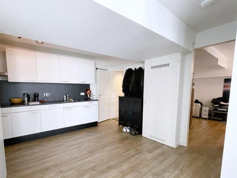 3-room apartment with terrace in Leiden - Image 9