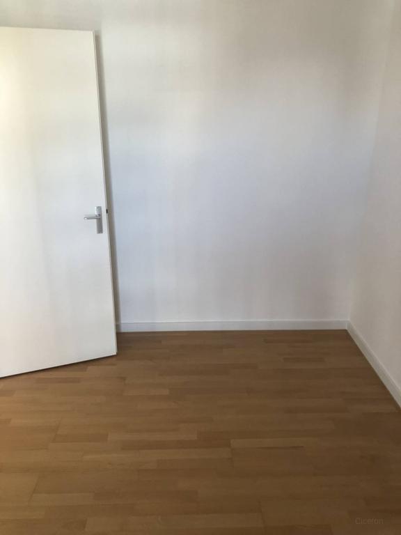 Licht 5-kamerappartement in Osdorp - Afbeelding 11