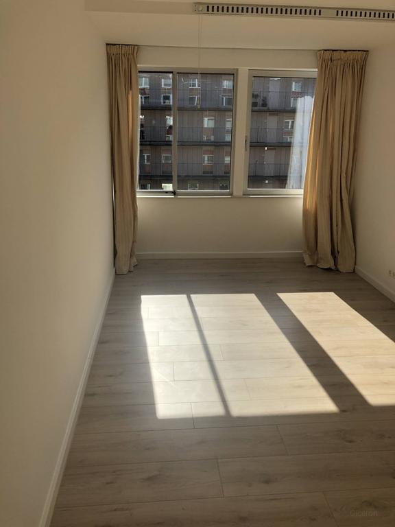 Licht 5-kamerappartement in Osdorp - Afbeelding 13