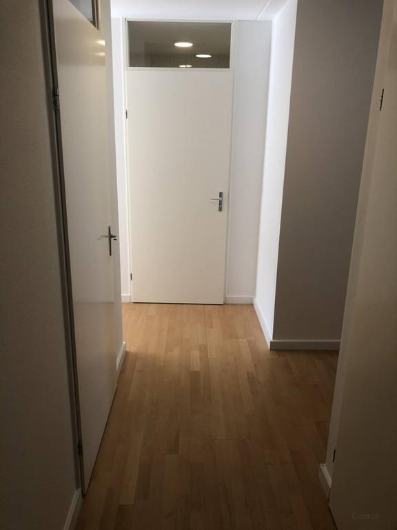 Licht 5-kamerappartement in Osdorp - Afbeelding 8