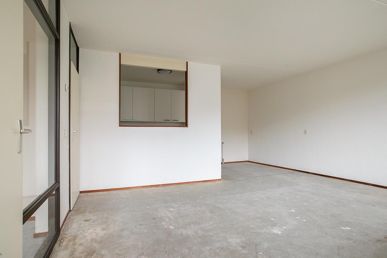 Apartment with balcony in the heart of Tilburg - Image 7