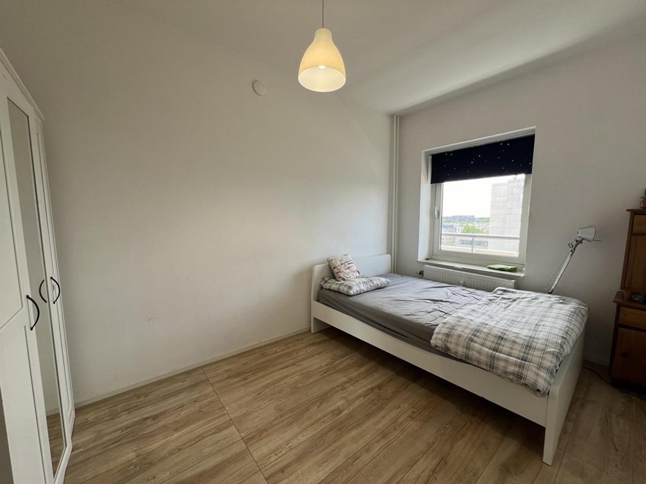 Gemeubileerde studentenkamer met balkon - Afbeelding 3