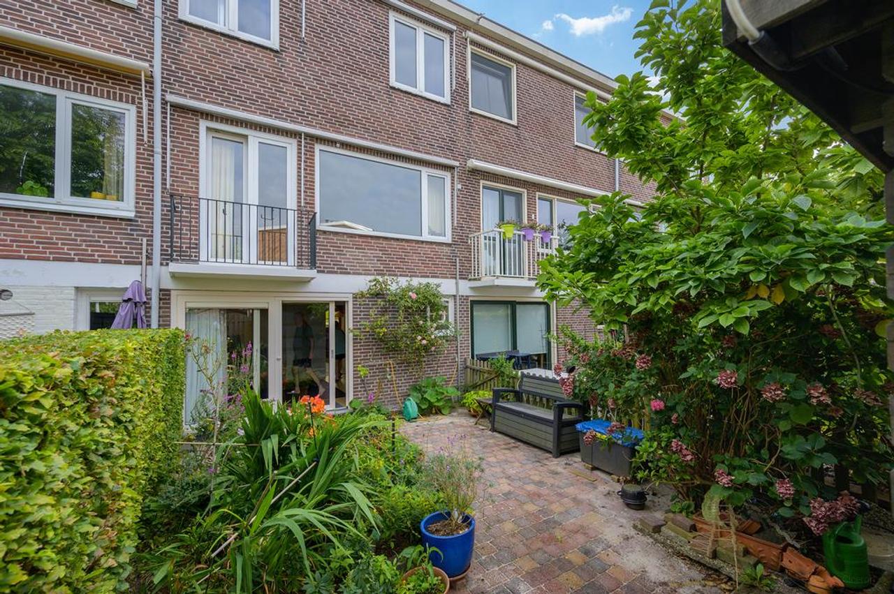 4-kamer hoekwoning met tuin in Slotermeer - Afbeelding 11