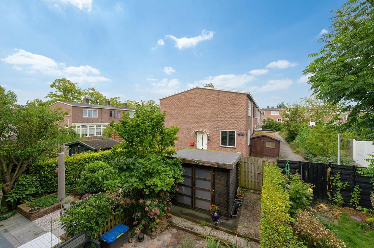 4-kamer hoekwoning met tuin in Slotermeer - Afbeelding 17