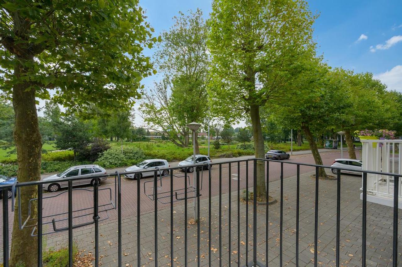 4-kamer hoekwoning met tuin in Slotermeer - Afbeelding 19