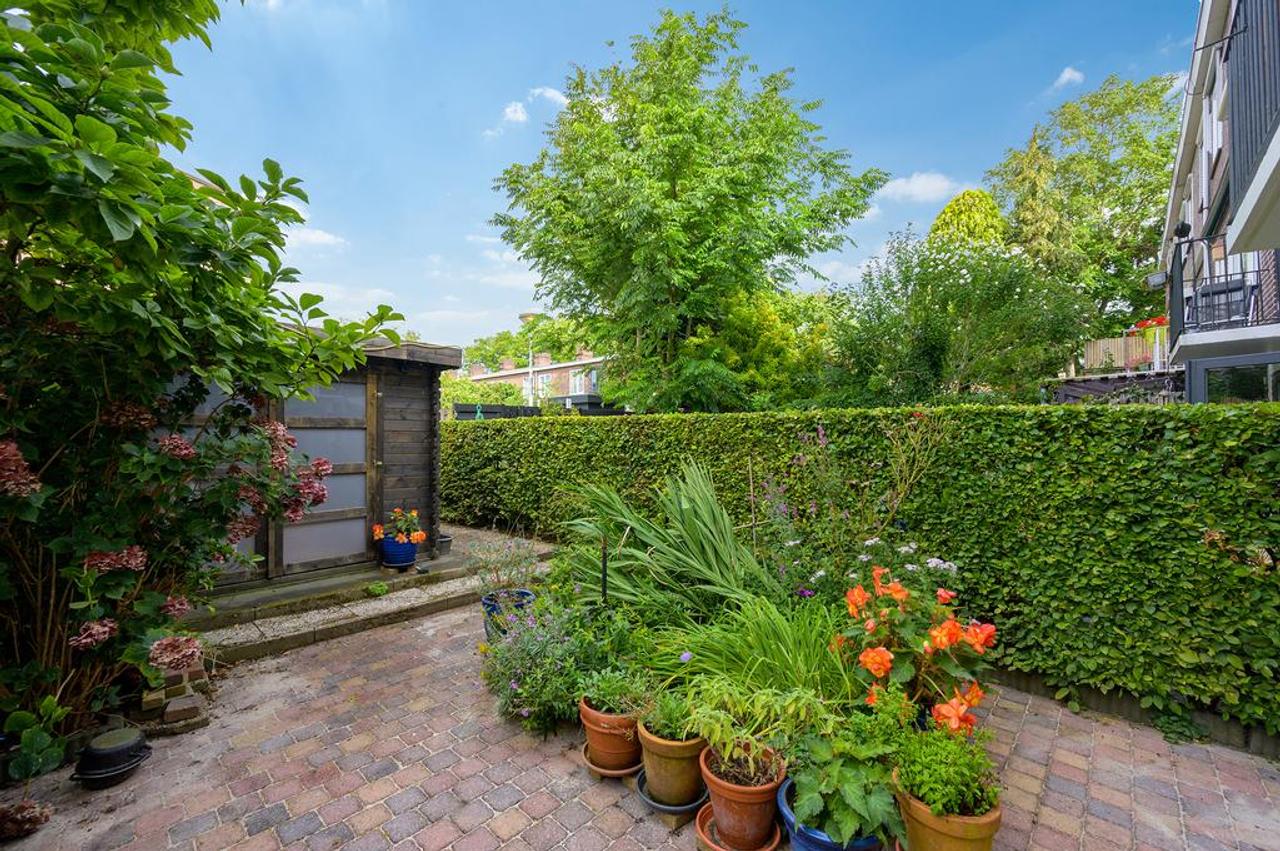 4-kamer hoekwoning met tuin in Slotermeer - Afbeelding 10