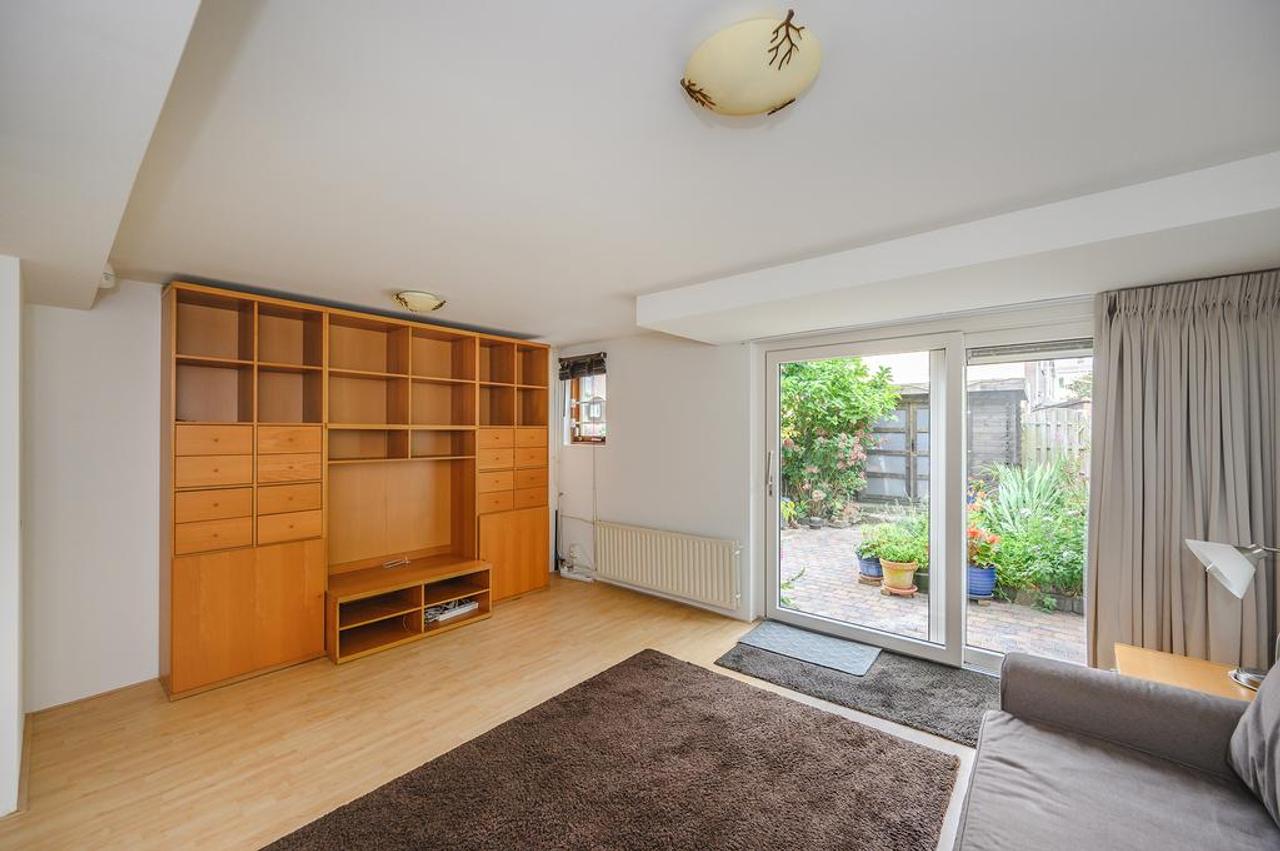 4-kamer hoekwoning met tuin in Slotermeer - Afbeelding 9