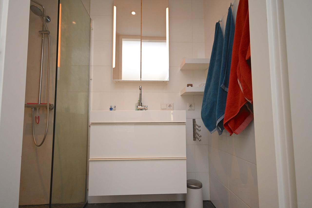 Gemeubileerd 3-kamerappartement in Helpman - Afbeelding 11