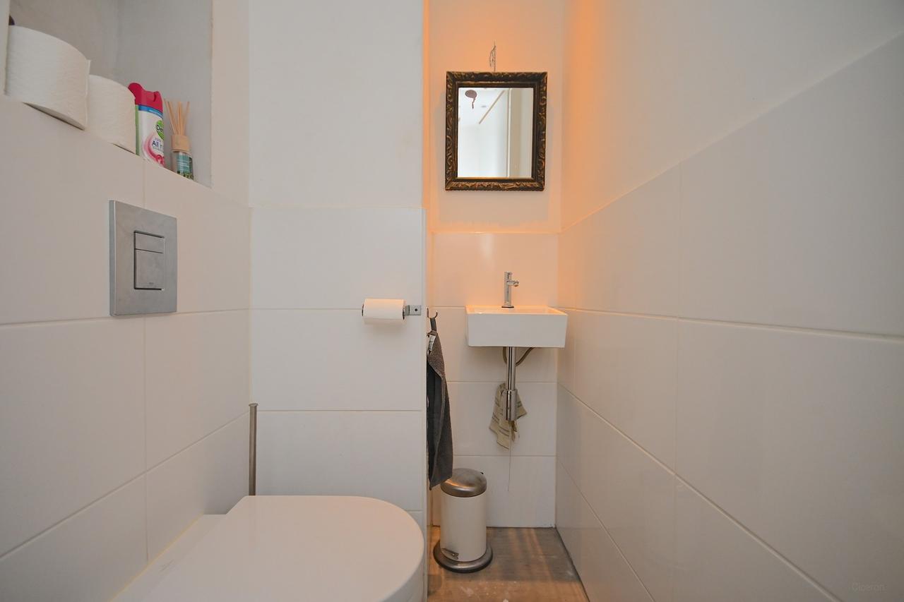 Gemeubileerd 3-kamerappartement in Helpman - Afbeelding 13