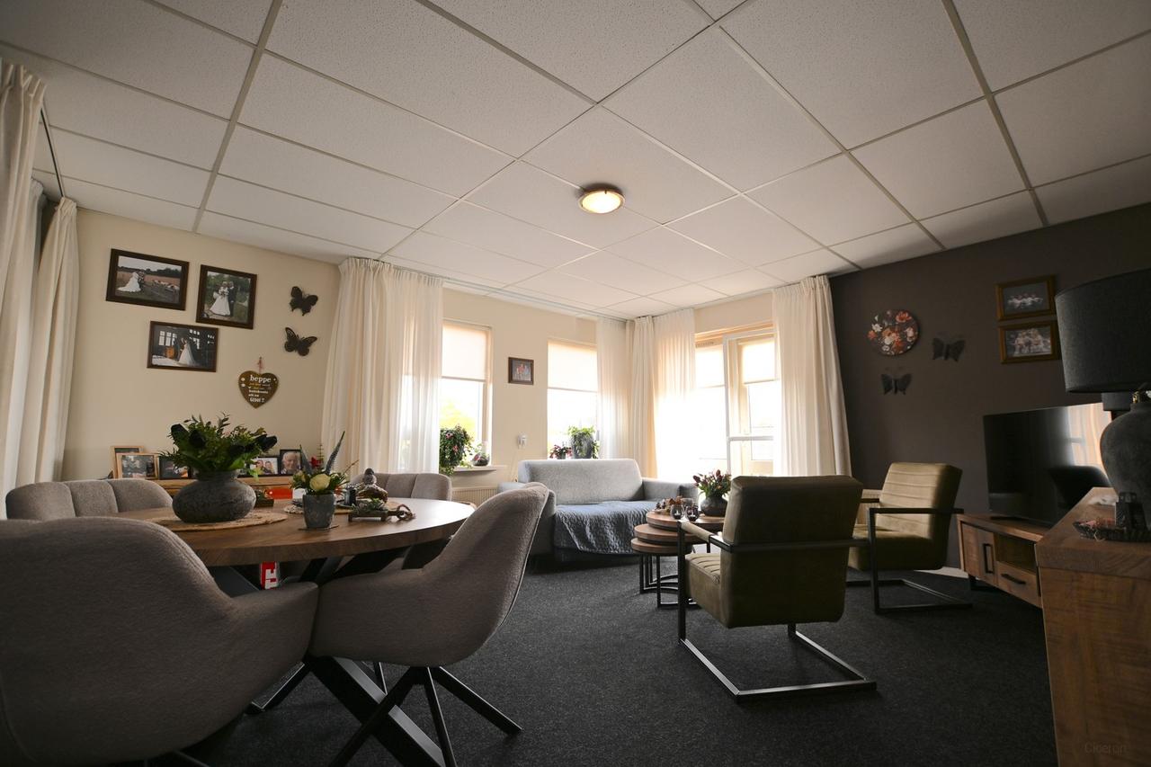 2-bedroom apartment with 2 balconies - Image 4