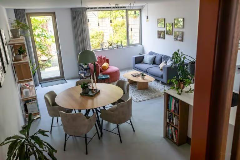 Townhouse with garage and 4 bedrooms - Image 11