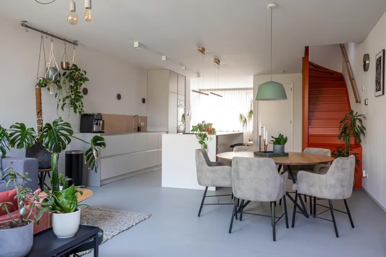 Townhouse with garage and 4 bedrooms - Image 1