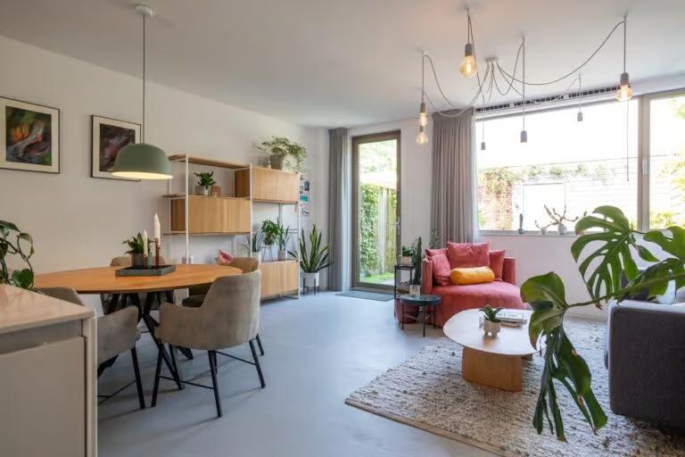 Townhouse with garage and 4 bedrooms - Image 8