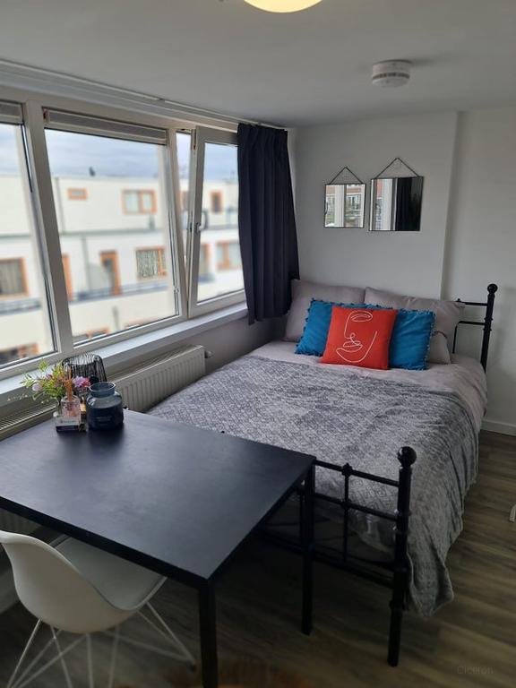 Furnished studio for one lady in Zuilen - Image 4