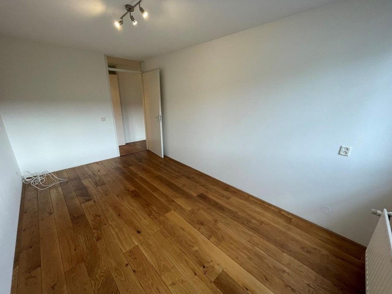 3-room apartment with a view and parking space - Image 7