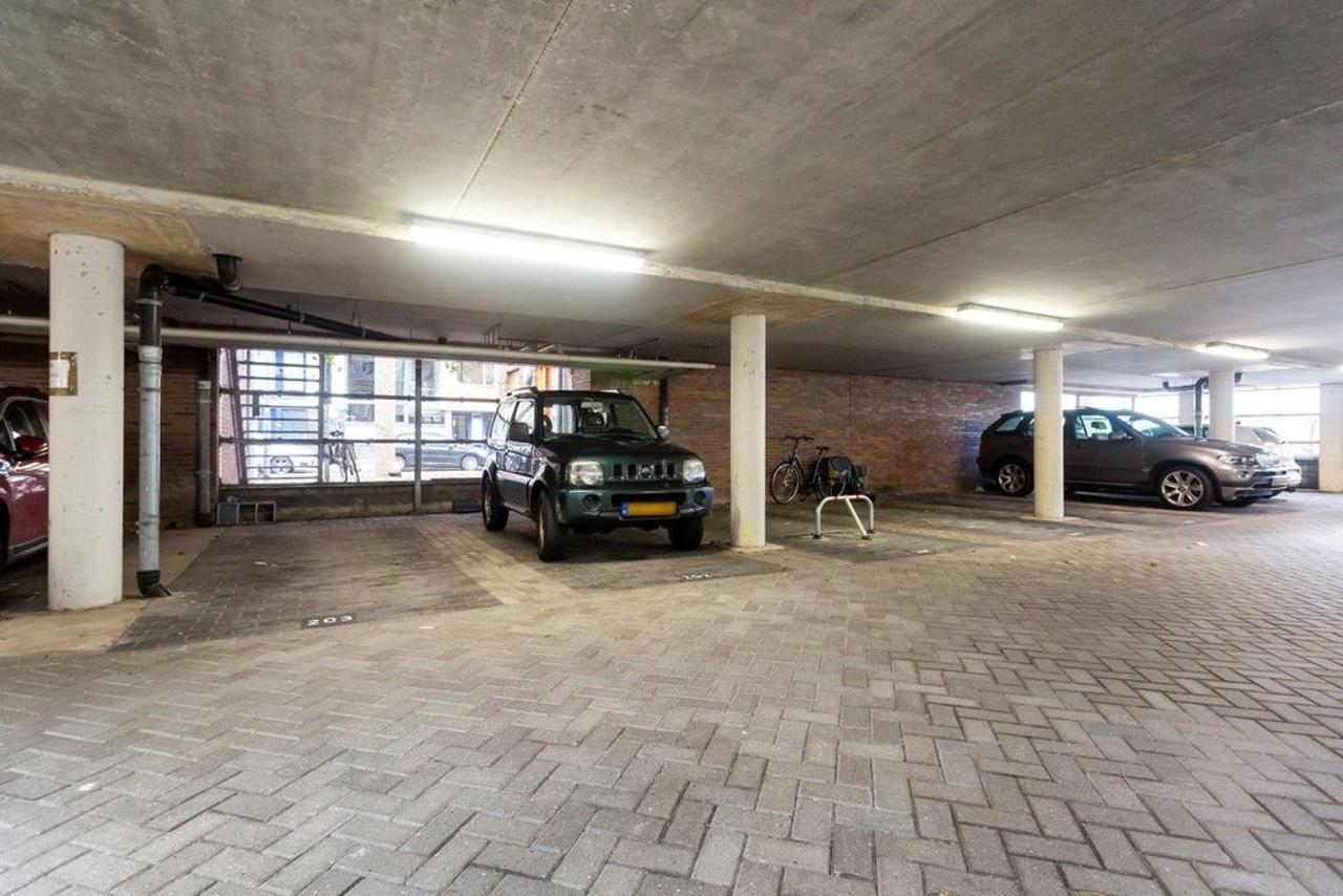 3-room apartment with a view and parking space - Image 17