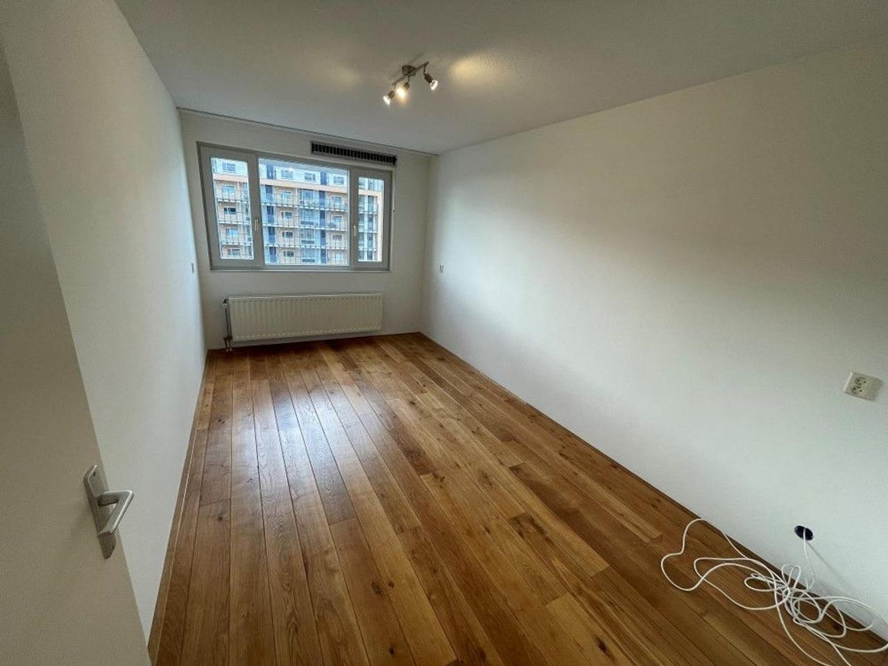 3-room apartment with a view and parking space - Image 8