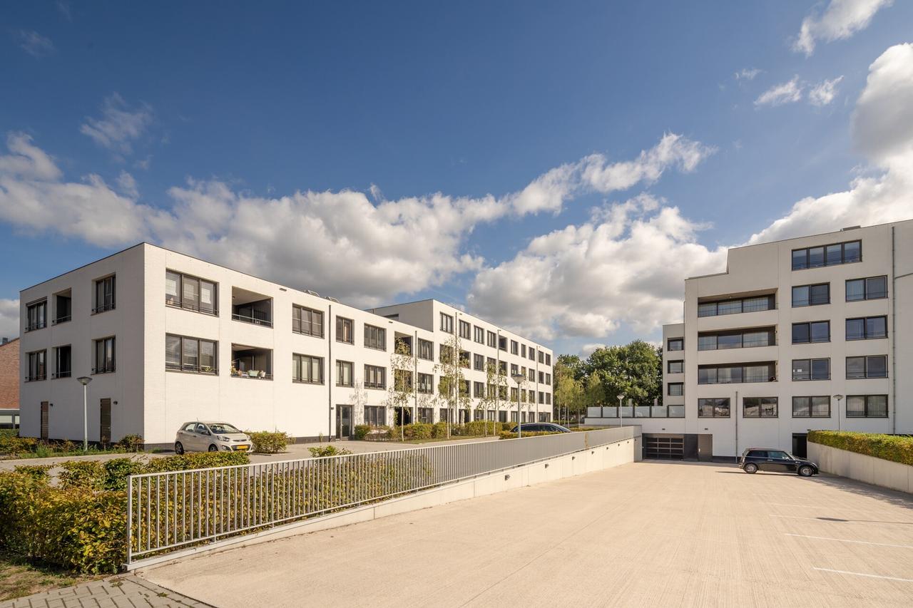 87 m² apartment with balcony in Venray - Image 1