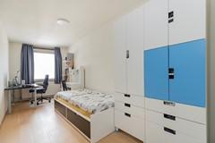 Bright corner apartment with 3 bedrooms - Image 21