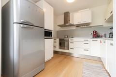 Bright corner apartment with 3 bedrooms - Image 11