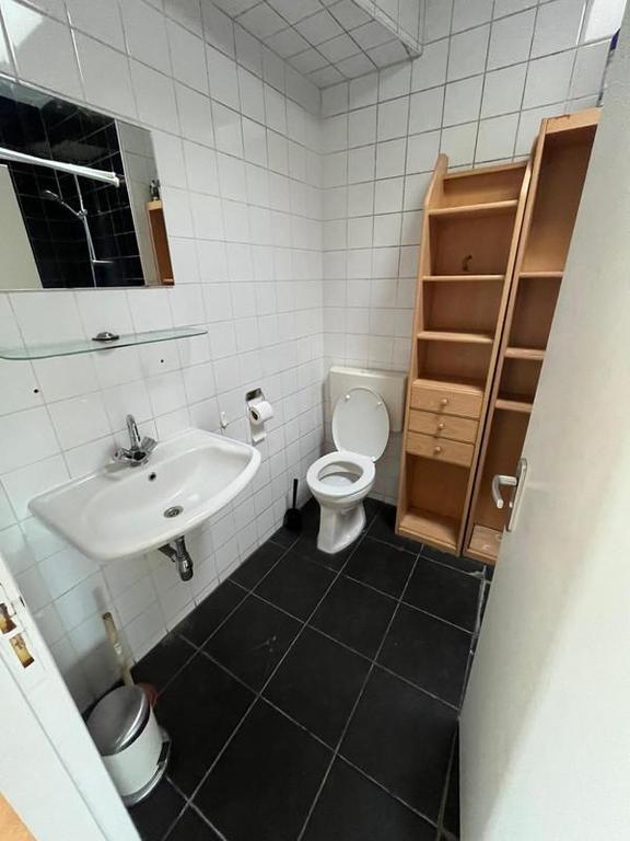 Lichte kamer met dakterras in Tilburg - Afbeelding 5
