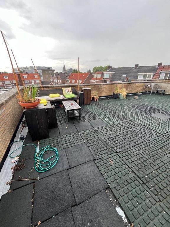 Lichte kamer met dakterras in Tilburg - Afbeelding 7