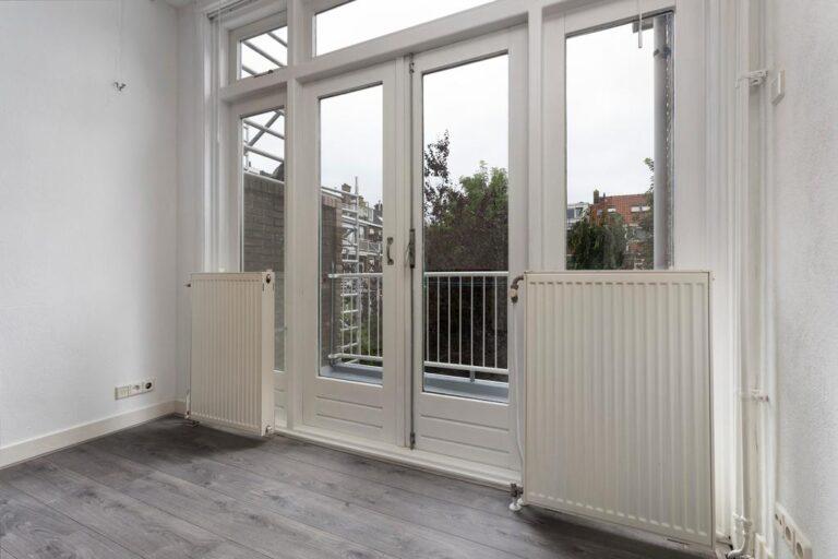110 m² with 4 bedrooms and balcony - Image 7