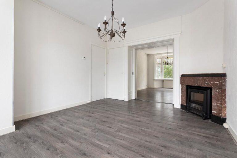 110 m² with 4 bedrooms and balcony - Image 11
