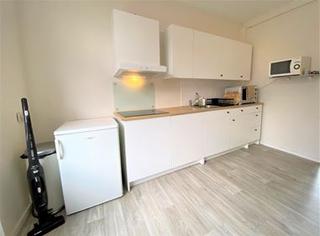 Studio with separate bedroom in Heer - Image 5