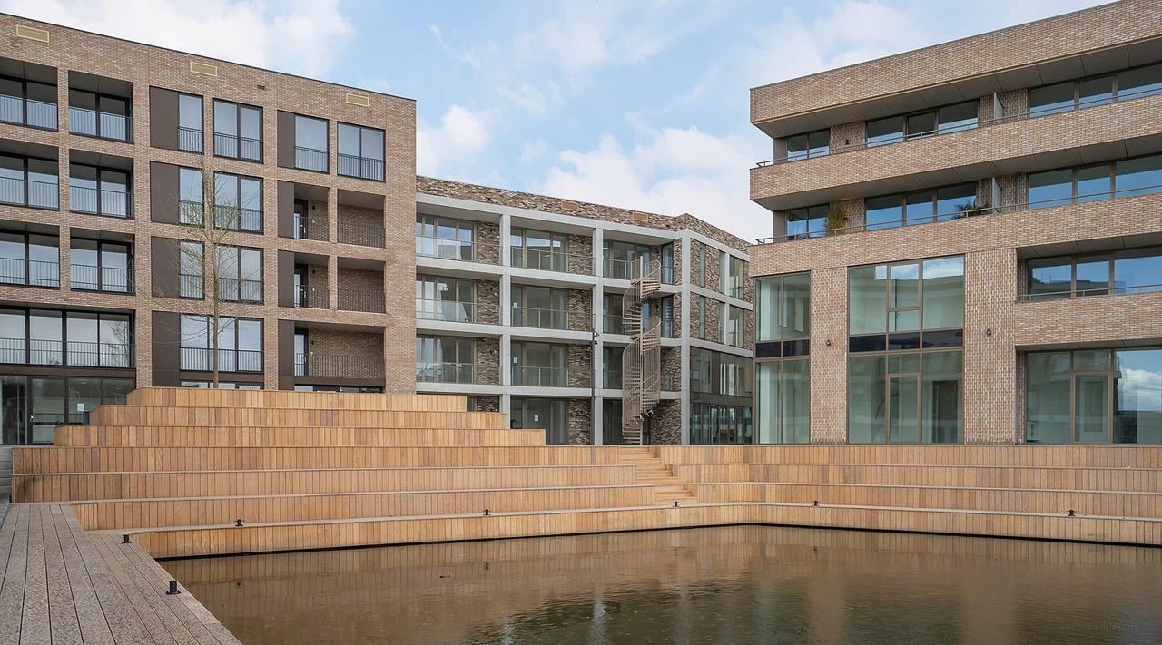Licht 3-kamerappartement met balkon - Afbeelding 2