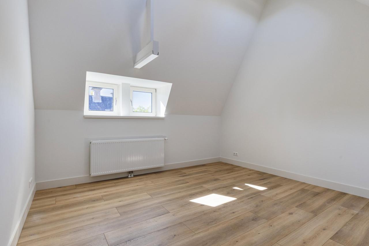 2-bedroom apartment with roof terrace - Image 22