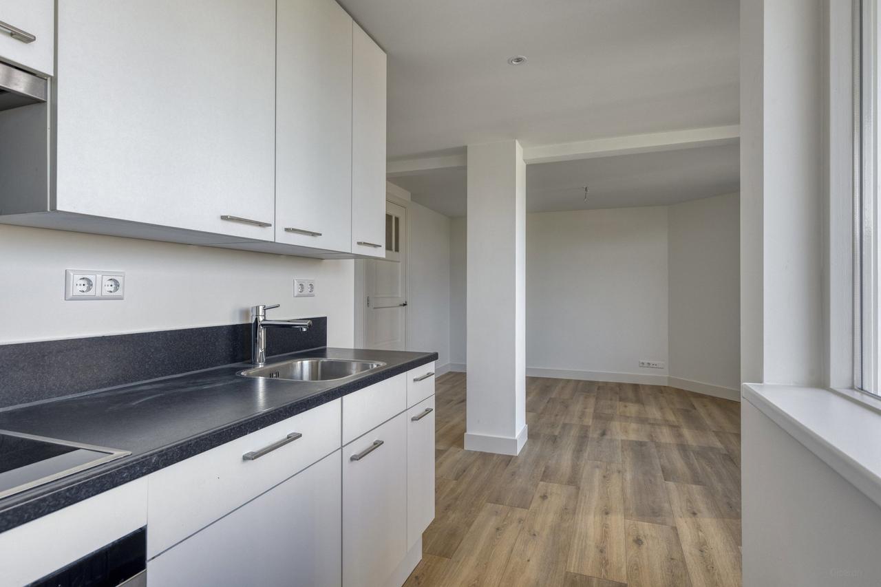 2-bedroom apartment with roof terrace - Image 16