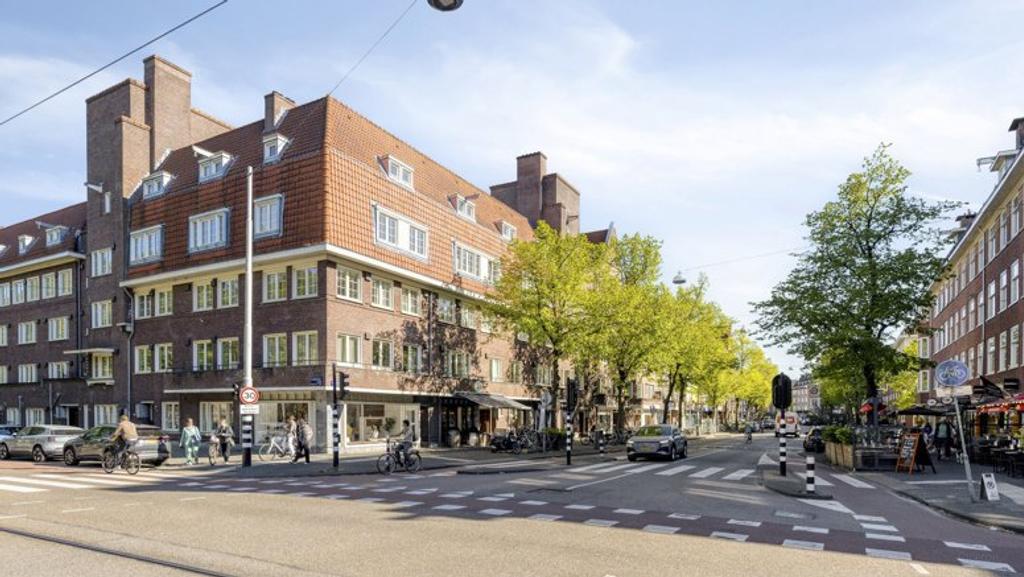 2-bedroom apartment with roof terrace - Image 2