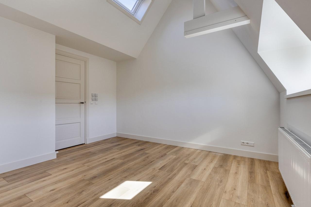 2-bedroom apartment with roof terrace - Image 24