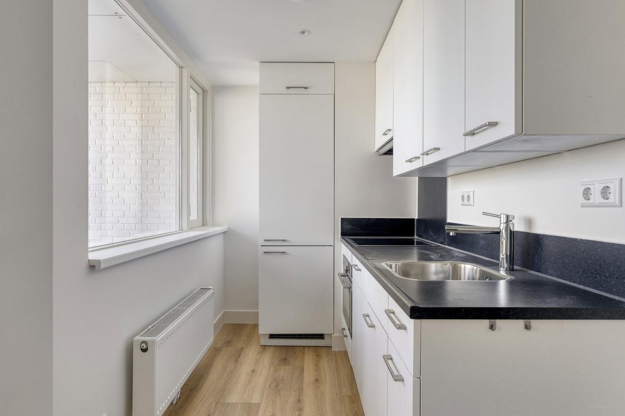2-bedroom apartment with roof terrace - Image 15