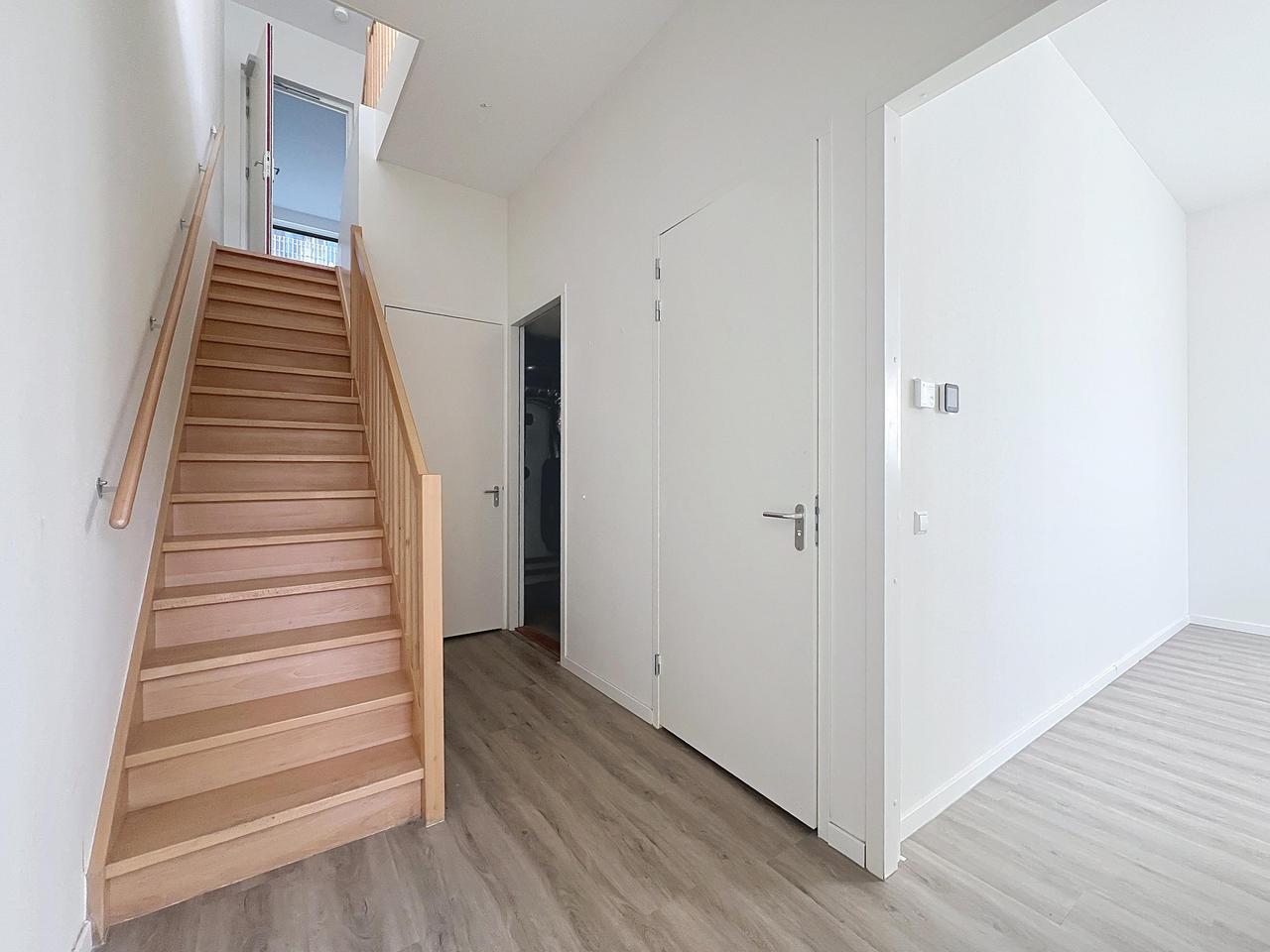 122 m² Live-Work Apartment in Oostenburg - Image 7