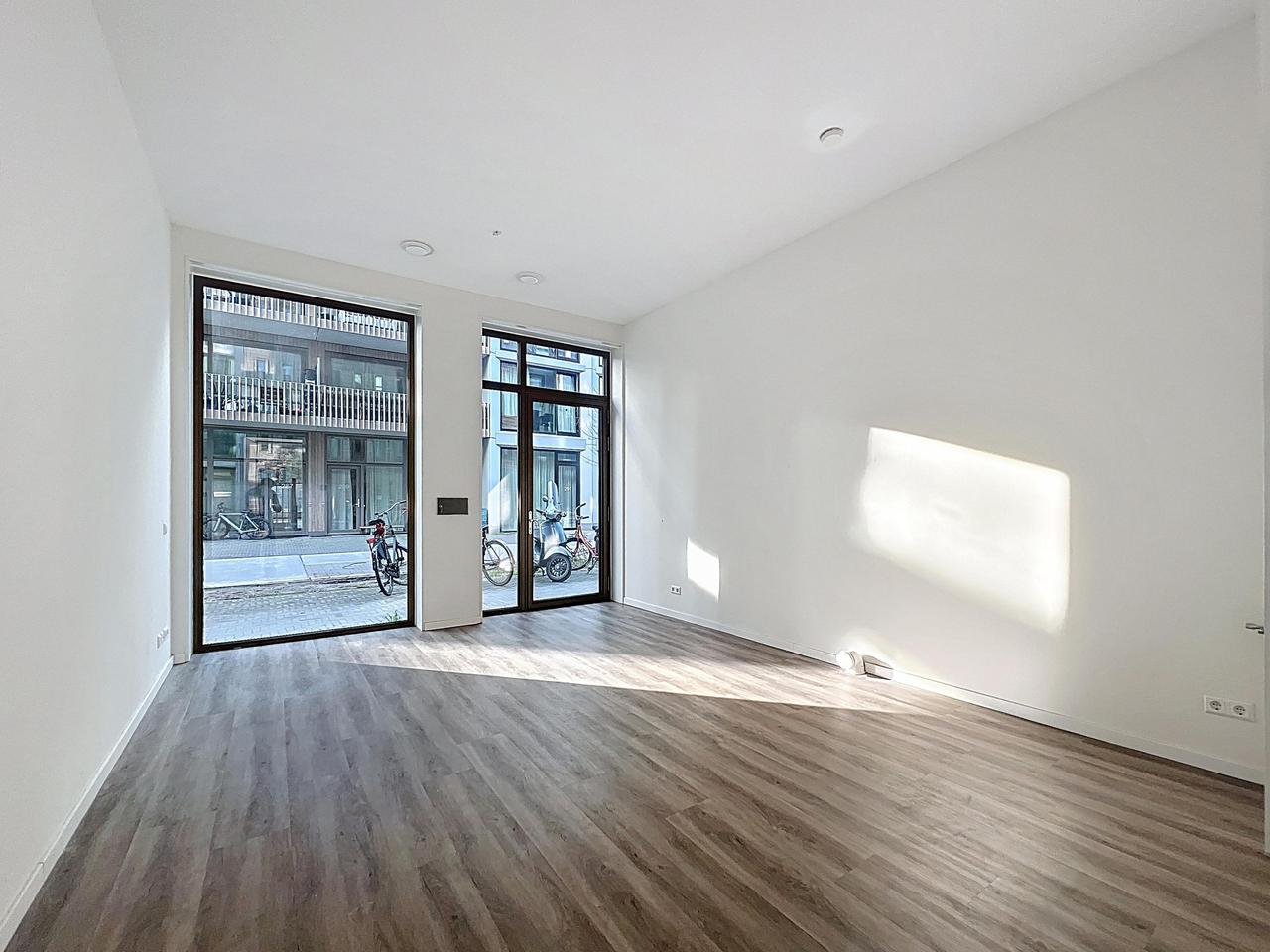 122 m² Live-Work Apartment in Oostenburg - Image 12