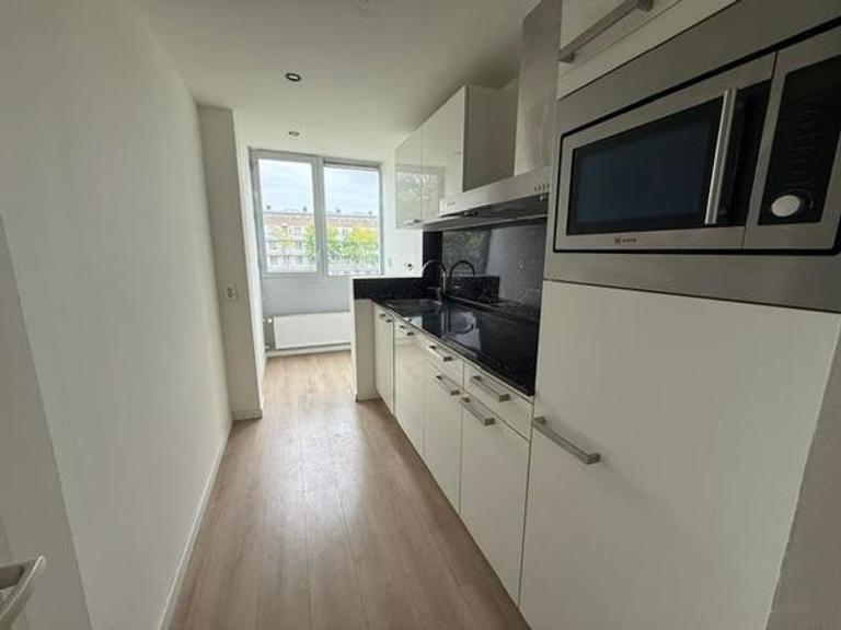 Energy label A apartment with balcony in Geuzenveld - Image 7