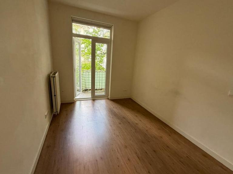 1930s apartment in De Baarsjes (sharing allowed) - Image 8