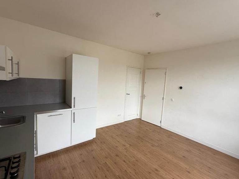 1930s apartment in De Baarsjes (sharing allowed) - Image 4