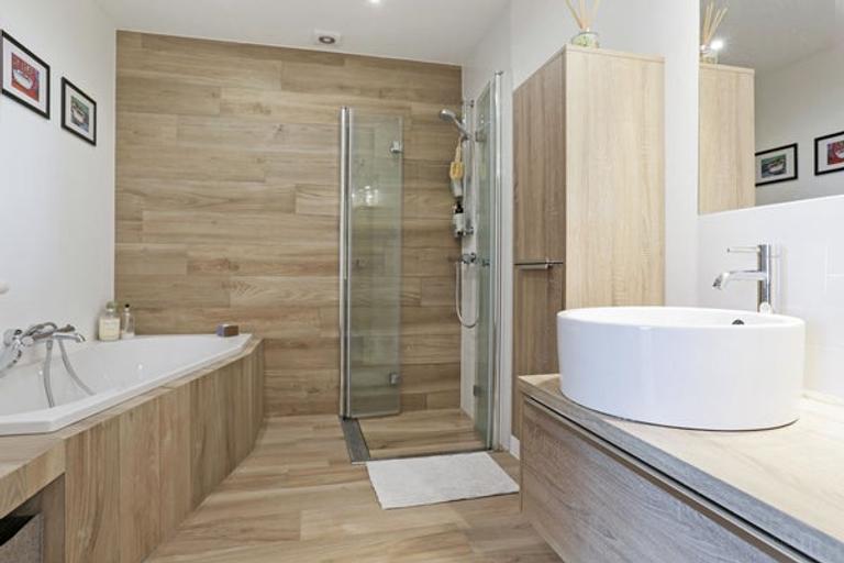 Furnished 2-bedroom apartment in Voorburg - Image 15